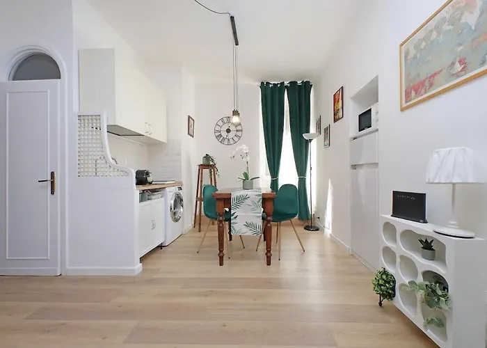 Domus Al Colosseo By Luxury Getaways Rom